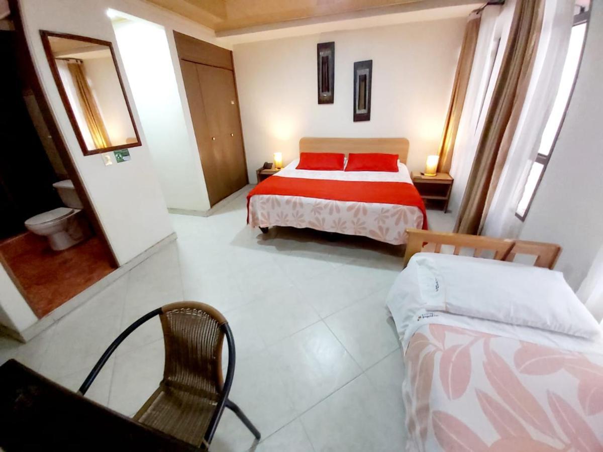 Hoteles Bogota Inn Turisticas 63 Zewnętrze zdjęcie