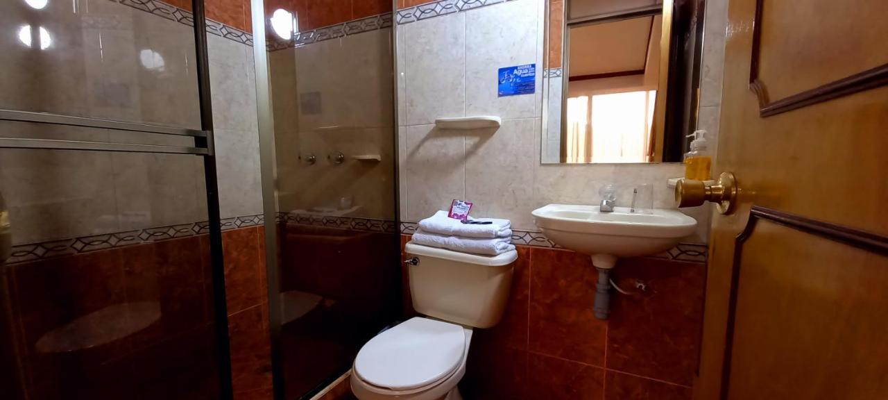 Hoteles Bogota Inn Turisticas 63 Zewnętrze zdjęcie